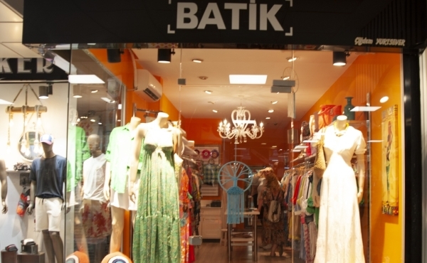 BATİK BAYAN GİYİM